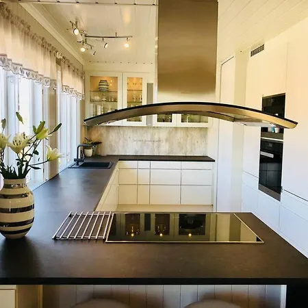 Solrikt Og Sentralt. Ta Med Bade To Og Firbeinte Holiday home Lillehammer